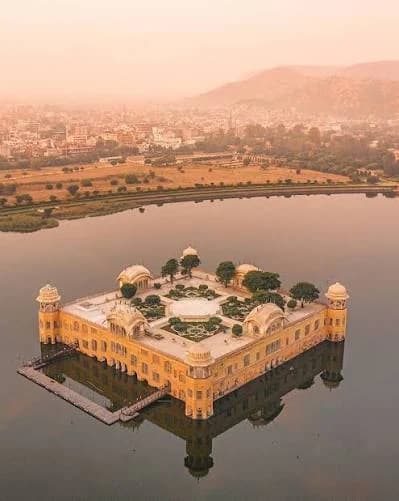 Jal Mahal - The Jewel in the Middle of Man Sagar Lake, photo 3 of 5