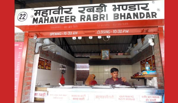 Masala Chowk - 20 Stalls, One Courtyard - Jaipur's Go-To Food Court Hangout, photo 4 of 6