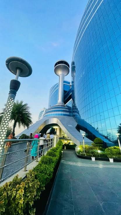 World Trade Park - Jaipur's Modern Shopping & Dining Hub, photo 2 of 5