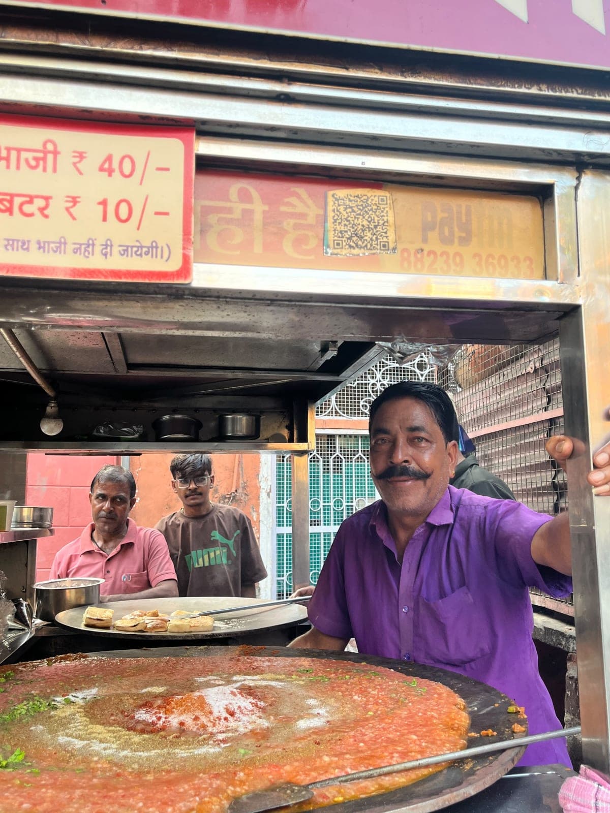 Shri Nath Pav Bhaji Vala, spot famous for its Pav Bhaji in Chaura Rasta, Jaipur - photo 5 - Thela Khojo