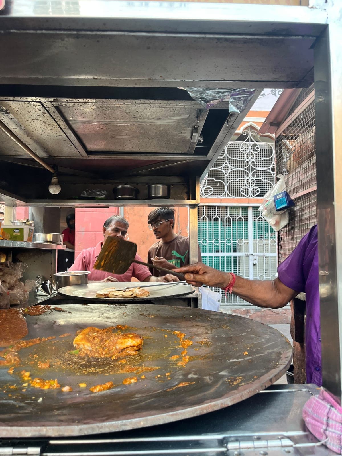 Shri Nath Pav Bhaji Vala, spot famous for its Pav Bhaji in Chaura Rasta, Jaipur - photo 2 - Thela Khojo