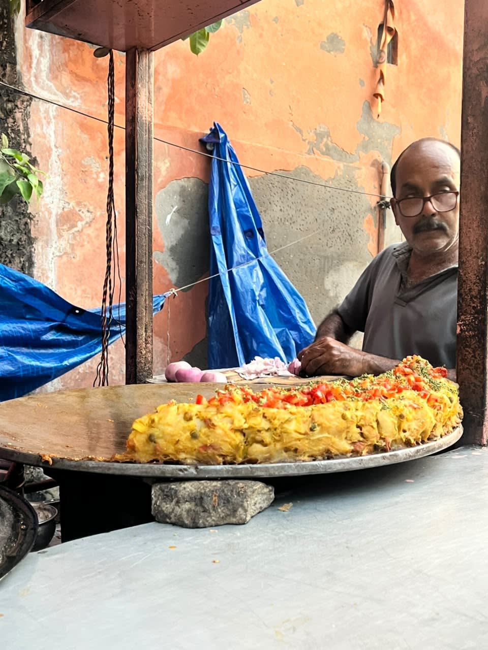 Raju Bhai Ke Chhole Bhature, spot famous for its Chhole Bhature in Gangauri Bazaar, Jaipur - photo 3 - Thela Khojo