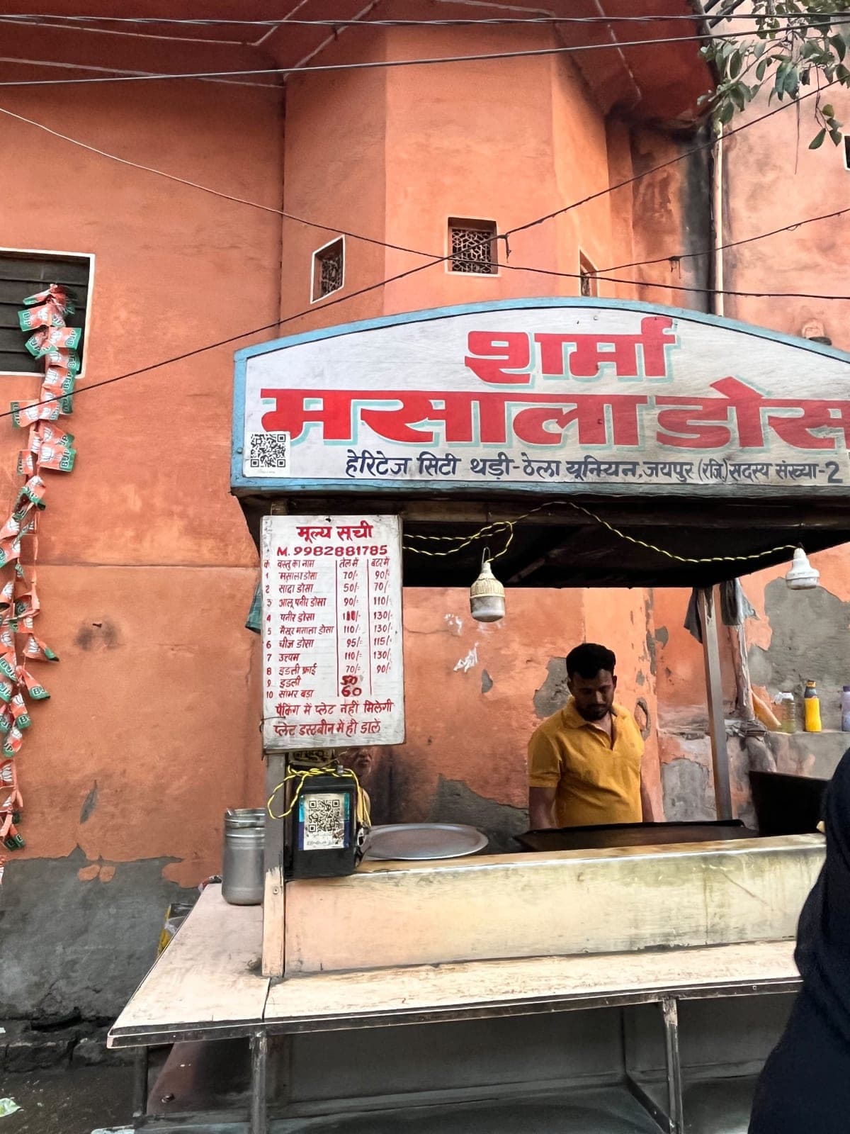 Sharma Masala Dosa, spot famous for its Masala Dosa in Gangauri Bazaar, Jaipur - Thela Khojo
