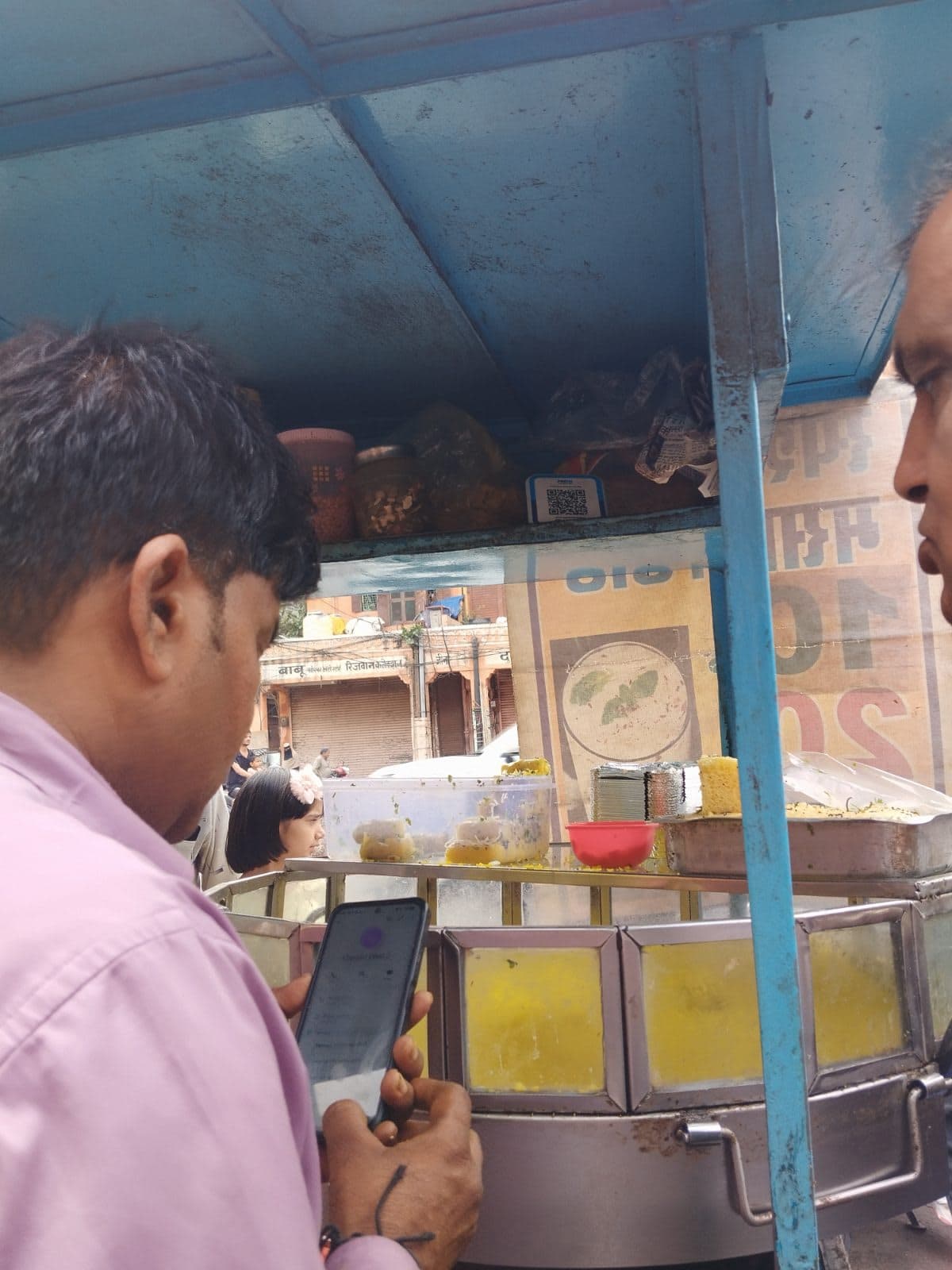 A-One Poha Center, spot famous for its Poha in Badi Chaupad, Jaipur - photo 3 of 4 - Thela Khojo